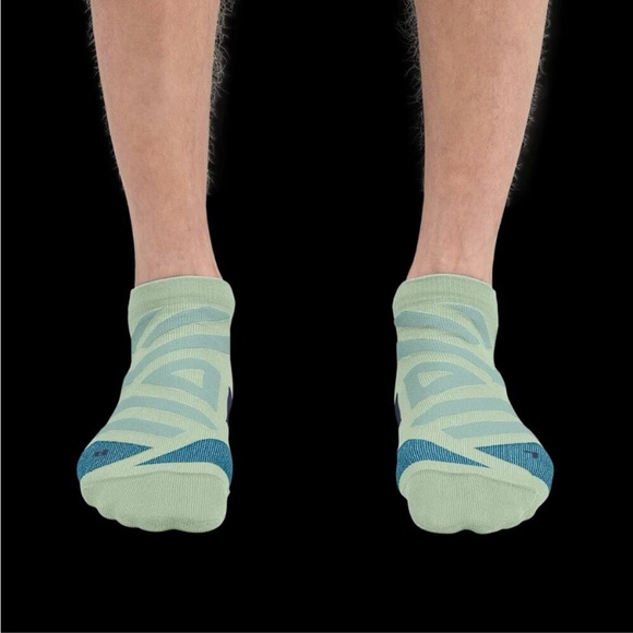 On Cloud Performance Green Blue Low Sock Meadow Niagra XXL (13-14) - Picture 2 of 7